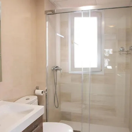 Seaside Terrace: 2-bedroom With Pool And Ocean Views *