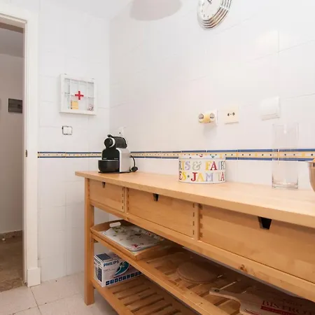 Seaside Terrace: 2-bedroom With Pool And Ocean Views *