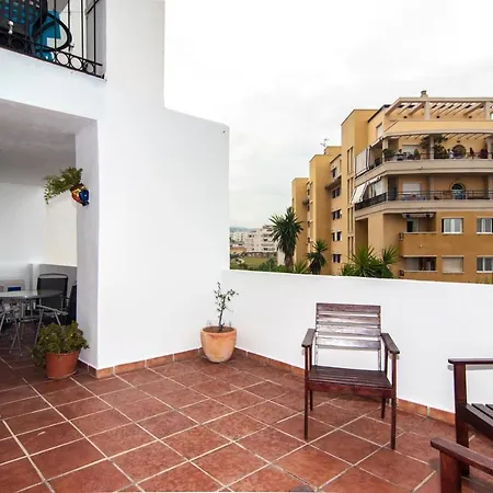 Seaside Terrace: 2-bedroom With Pool And Ocean Views Apartment *